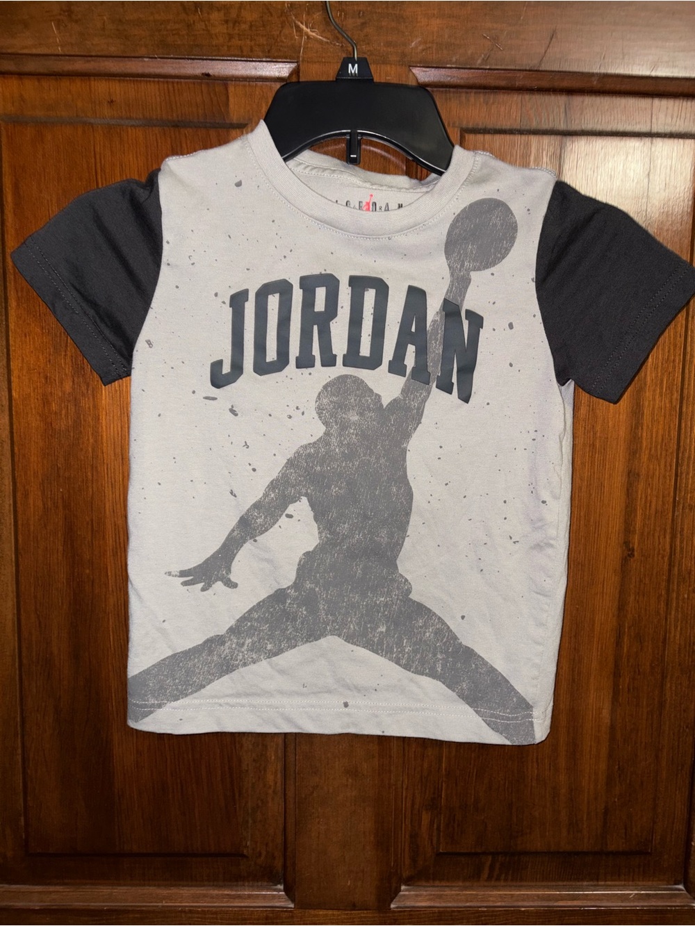 Jordan Short Sleeve Graphic Tee in White and Black